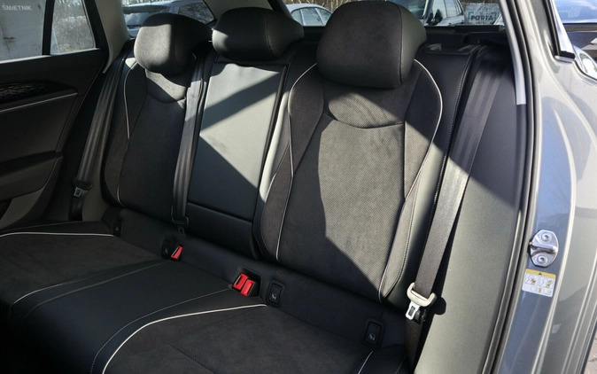 Volkswagen Passat cena 188190 przebieg: 8, rok produkcji 2024 z Olsztyn małe 301